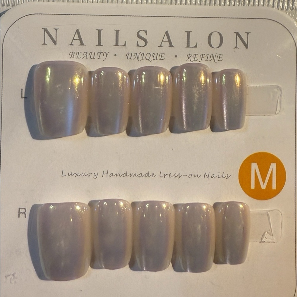 Nail Art Collection Luxury Handmade Press-On Nails – Medium Size